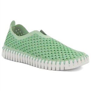 ILSE JACOBSEN HORNBAEK Women's Tulip 139 Flat | Slip-On 40 Laurel Green 9.5